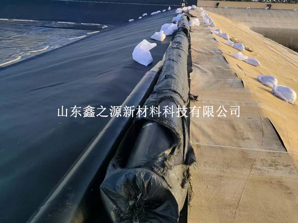 魚塘防滲膜延伸率為何不穩(wěn)定？這些原因要弄清
