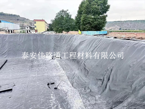 膨潤土防水毯搭接總出問題？規(guī)范施工步驟看這里