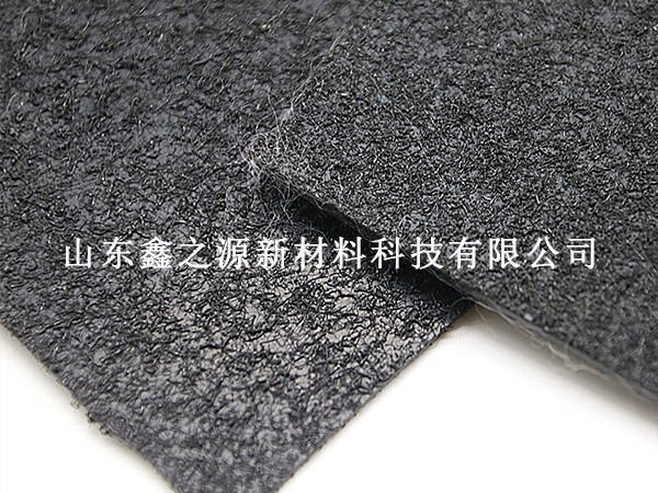 糙面土工膜在氧化塘防滲中的應(yīng)用技巧：創(chuàng)新策略，確保無漏